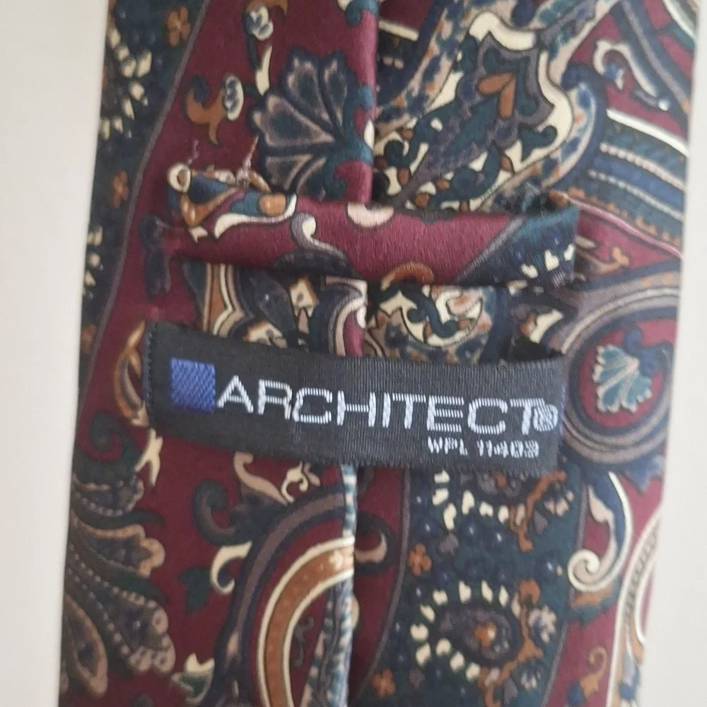 Architect 100% Silk Paisley Necktie Made in Italy | Vintage Burgundy & Blue
